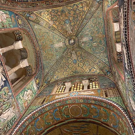 アパート Bellavista , Bright And Stylish Two Bedroom In The Historic Center ラヴェンナ