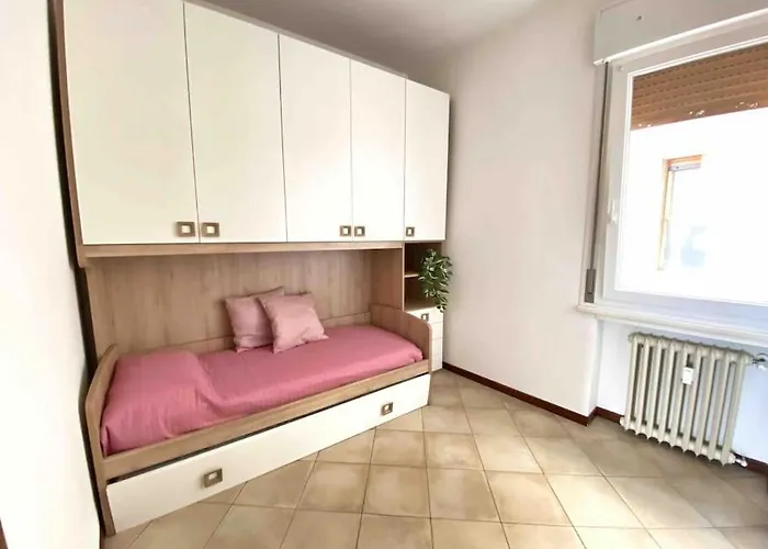Bellavista , Bright And Stylish Two Bedroom In The Historic Center * Rávena