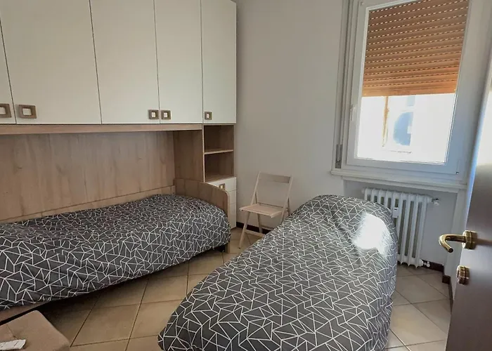 Bellavista , Bright And Stylish Two Bedroom In The Historic Center Rávena