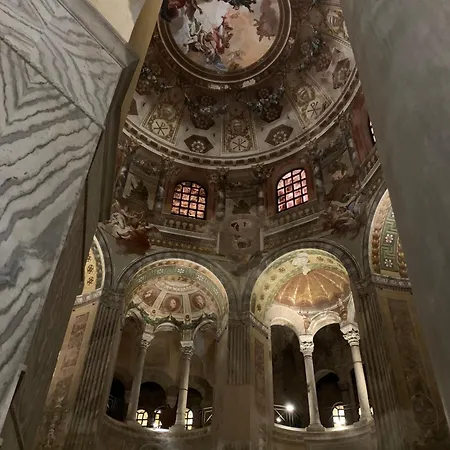 Daire Bellavista , Bright And Stylish Two Bedroom In The Historic Center *