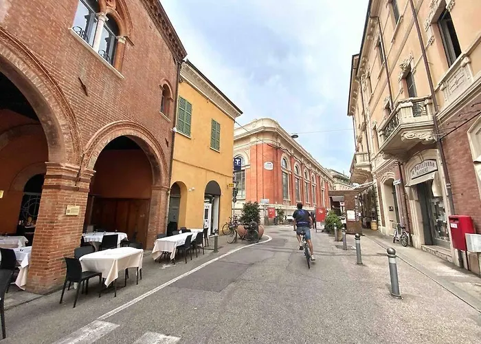 Lägenhet Bellavista , Bright And Stylish Two Bedroom In The Historic Center Ravenna