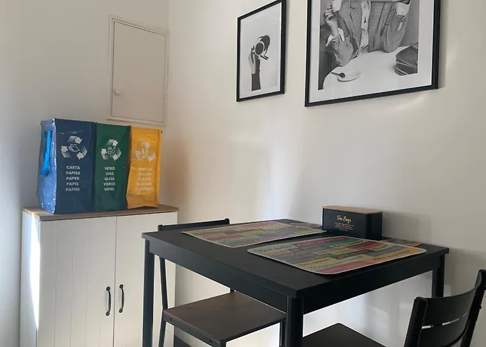 Bellavista , Bright And Stylish Two Bedroom In The Historic Center *