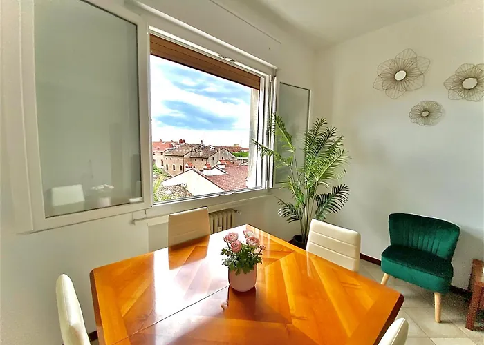 Bellavista , Bright And Stylish Two Bedroom In The Historic Center * Ravenna